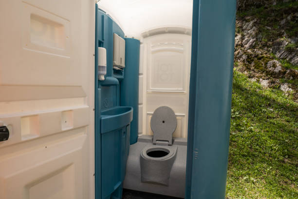 Best Sanitation services for porta potties  in Doral, FL